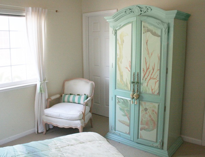 Green Corals Armoire Wraps