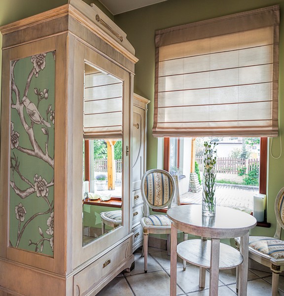 Sage Bird Pattern Armoire Wrap