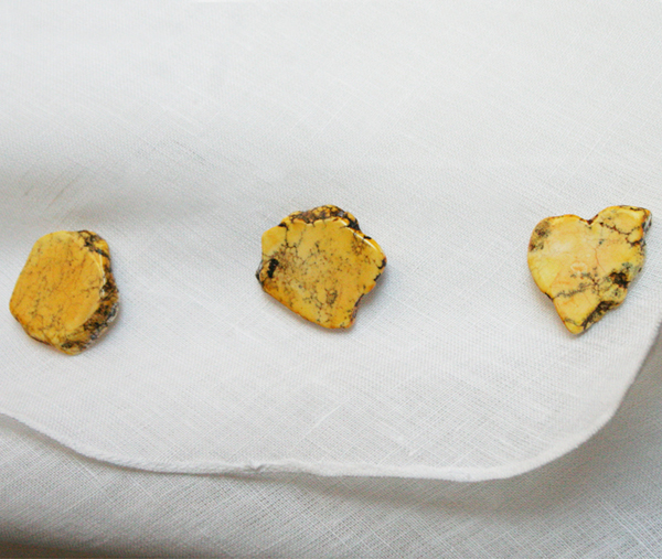 Button-Trio-Magnesite-Yellow