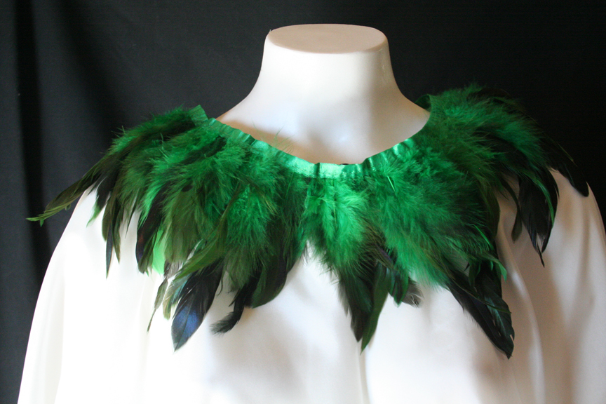 MagniCollar-™-Feathers-Emerald
