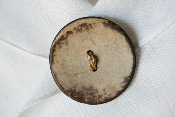 MagniPal-™-Button-Coconut-Concave-Light-2or1.5-inch