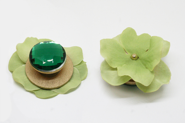 MagniPal-™-Luxe-Flower-Apple